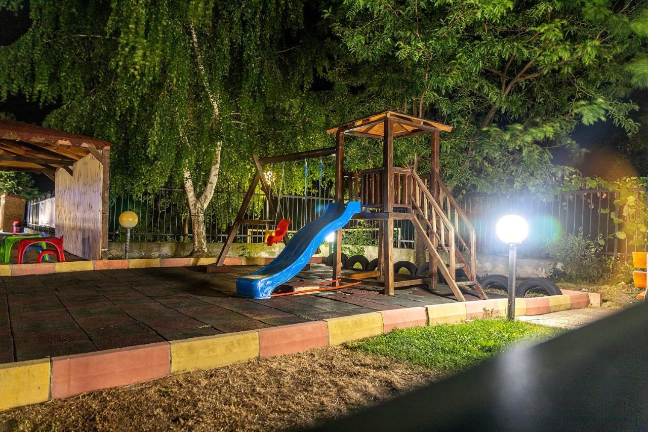 Harmony Hills Kolevi Apartments Рогачево Екстер'єр фото