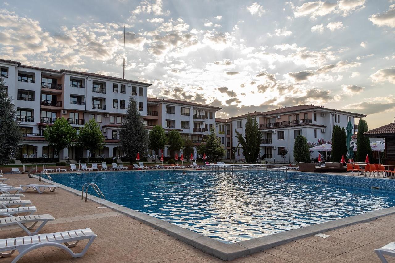Harmony Hills Kolevi Apartments Рогачево Екстер'єр фото